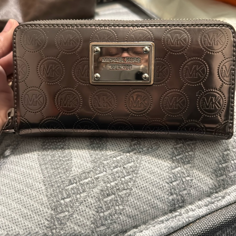 MK wallet